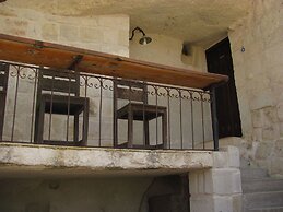 Serenity Cave Suites