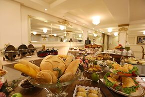 Golden Lis Hotel Boutique