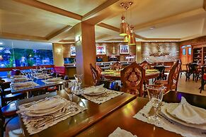 Golden Lis Hotel Boutique