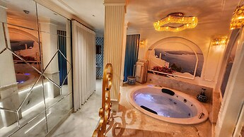 Golden Lis Hotel Boutique