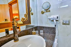 Golden Lis Hotel Boutique