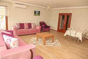 Royal Inn Seza Residence