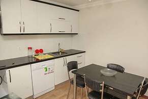 Royal Inn Seza Residence