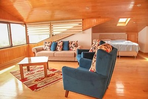 Royal Inn Seza Residence