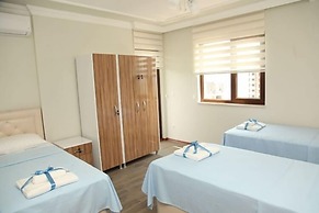 Royal Inn Seza Residence