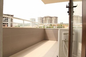 Royal Inn Seza Residence