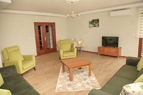 Royal Inn Seza Residence