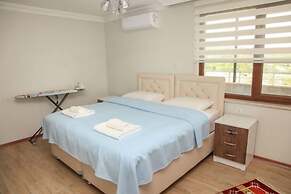 Royal Inn Seza Residence