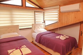 Royal Inn Seza Residence