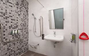 Hampton by Hilton Astana Triumphal Arch