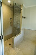 Houston Towers Inn Downtown Museum District Med. Ctr NRG - Adults Only