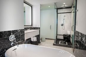 The Laura Hotel, Houston Downtown, Autograph Collection