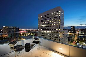 The Laura Hotel, Houston Downtown, Autograph Collection