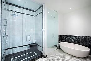 The Laura Hotel, Houston Downtown, Autograph Collection