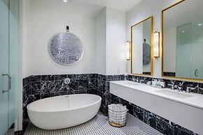 The Laura Hotel, Houston Downtown, Autograph Collection