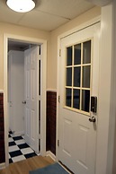 Opis Realty-Spacious Metro Atlanta Home