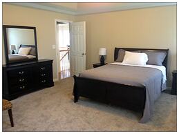 Opis Realty-Spacious Metro Atlanta Home