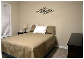 Opis Realty-Spacious Metro Atlanta Home