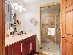 Canyons Village Condos by All Seasons Resort Lodging