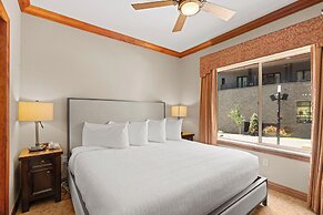 Canyons Village Condos by All Seasons Resort Lodging