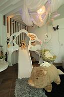 Maple House Riverside