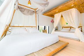 Maple House Riverside