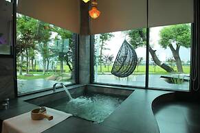 Maple House Riverside