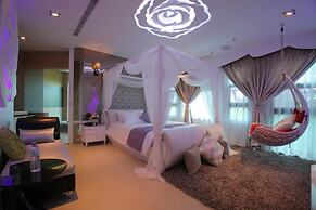 Maple House Riverside