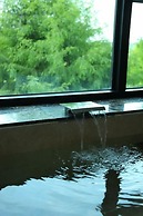 Maple House Riverside