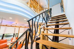 Maple House Riverside