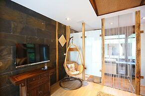 Maple House Riverside