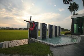 Maple House Riverside