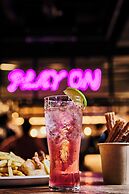 Moxy Tokyo Kinshicho