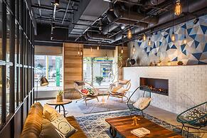 Moxy Tokyo Kinshicho