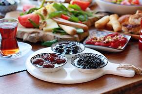 The Six Alaçatı Hotel