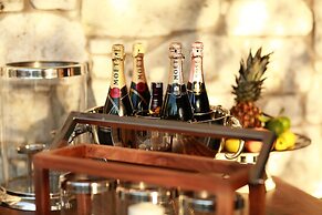 The Six Alaçatı Hotel