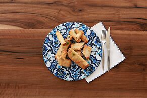 The Six Alaçatı Hotel