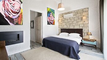 The Six Alaçatı Hotel