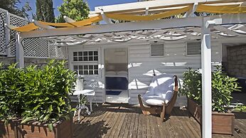 The Six Alaçatı Hotel