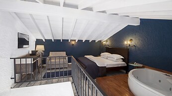 The Six Alaçatı Hotel