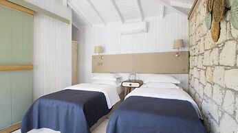 The Six Alaçatı Hotel