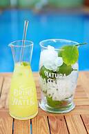 The Six Alaçatı Hotel