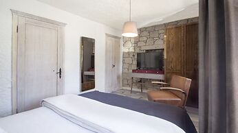 The Six Alaçatı Hotel