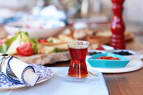 The Six Alaçatı Hotel