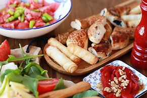 The Six Alaçatı Hotel