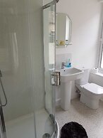 OYO Minerva Guesthouse