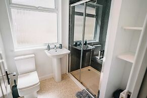 OYO Minerva Guesthouse