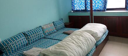 Everest Holiday Inn
