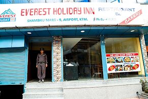 Everest Holiday Inn