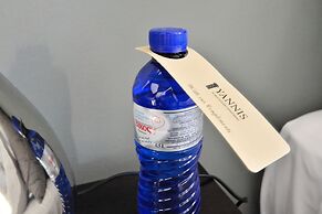 Plaka Elegant Apartment